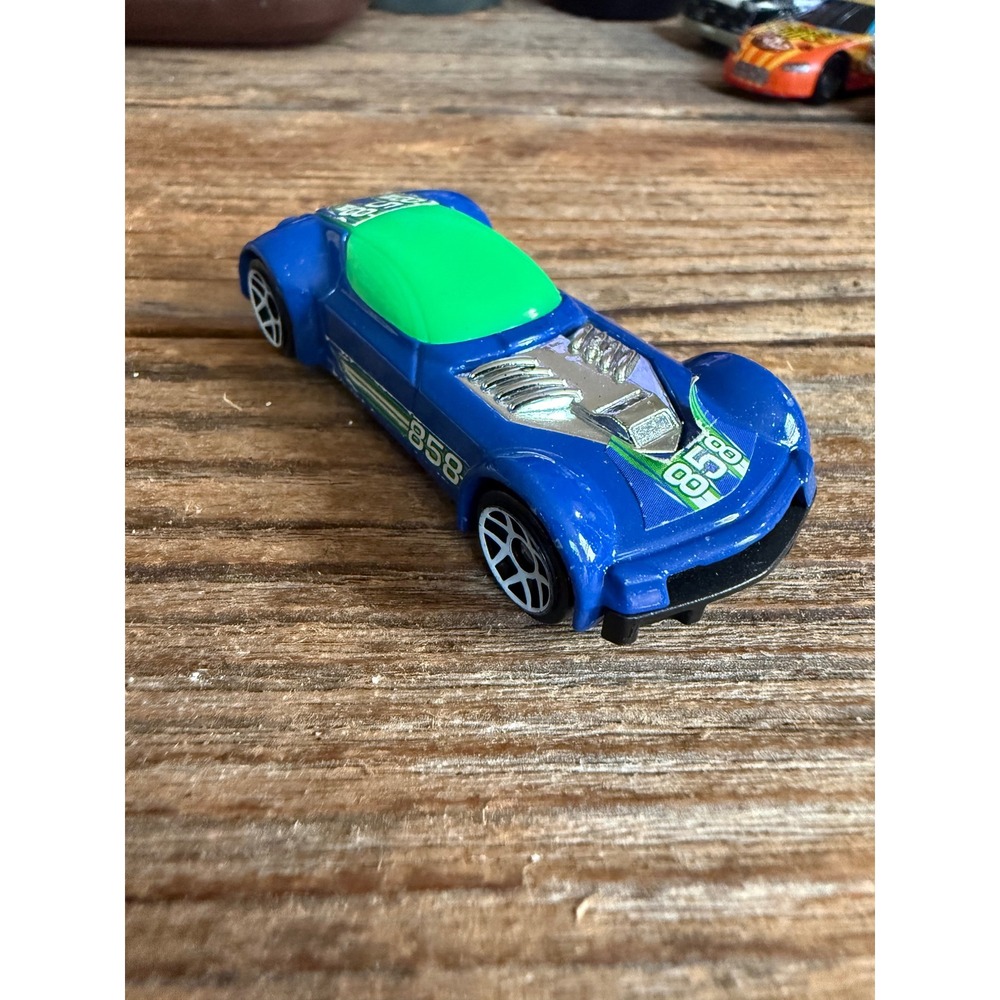 VTG 2000s Hot Wheels Toy Car 858 Futuristic Sports Car Blue Green McDonald's